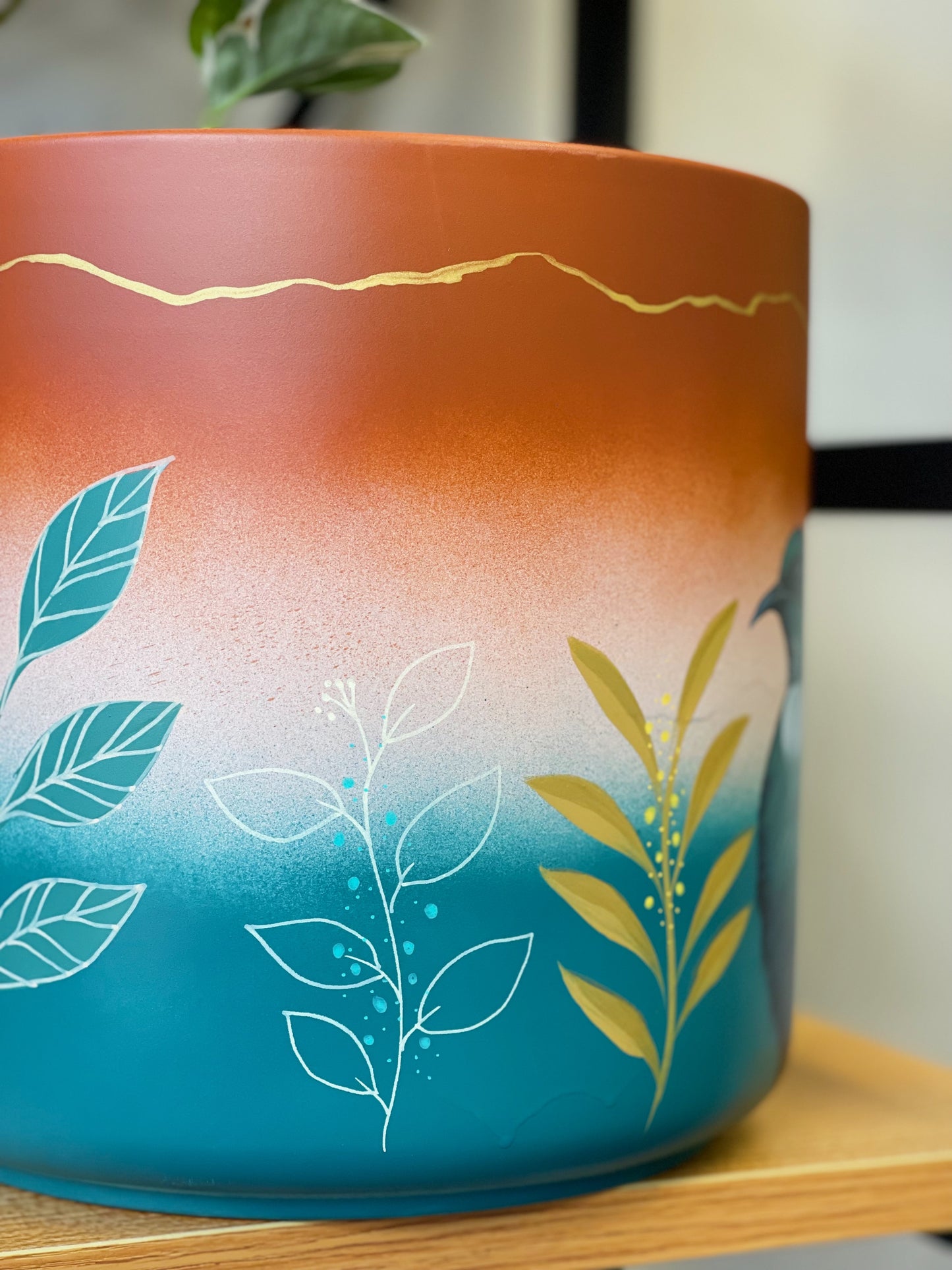 Sunset Tui 21cm Hand Painted Pot