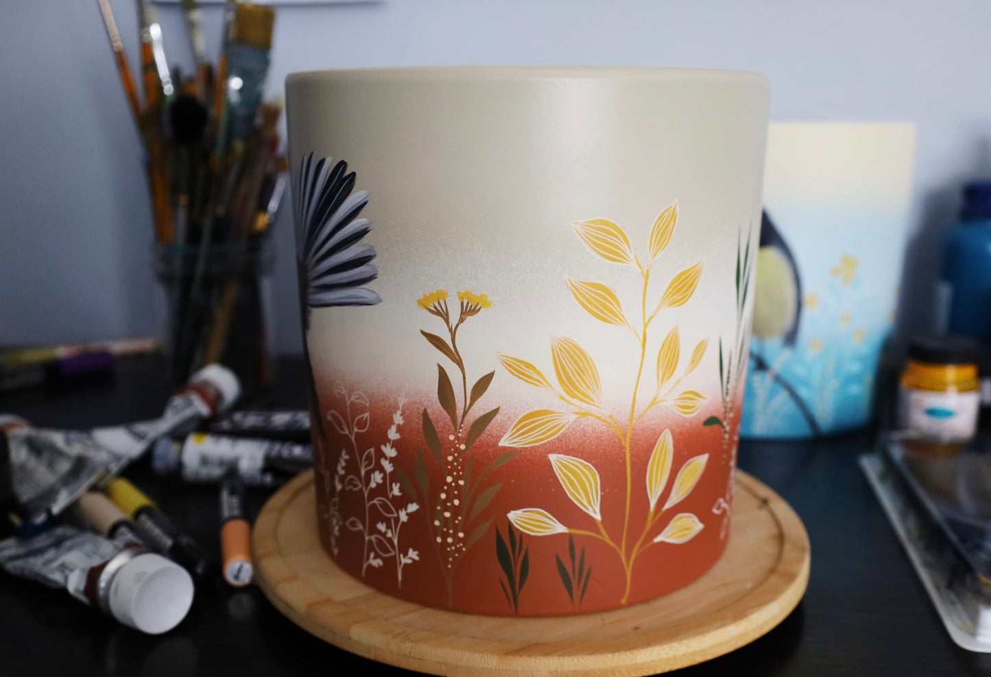 Fantail Terracotta 20cm Handpainted Pot