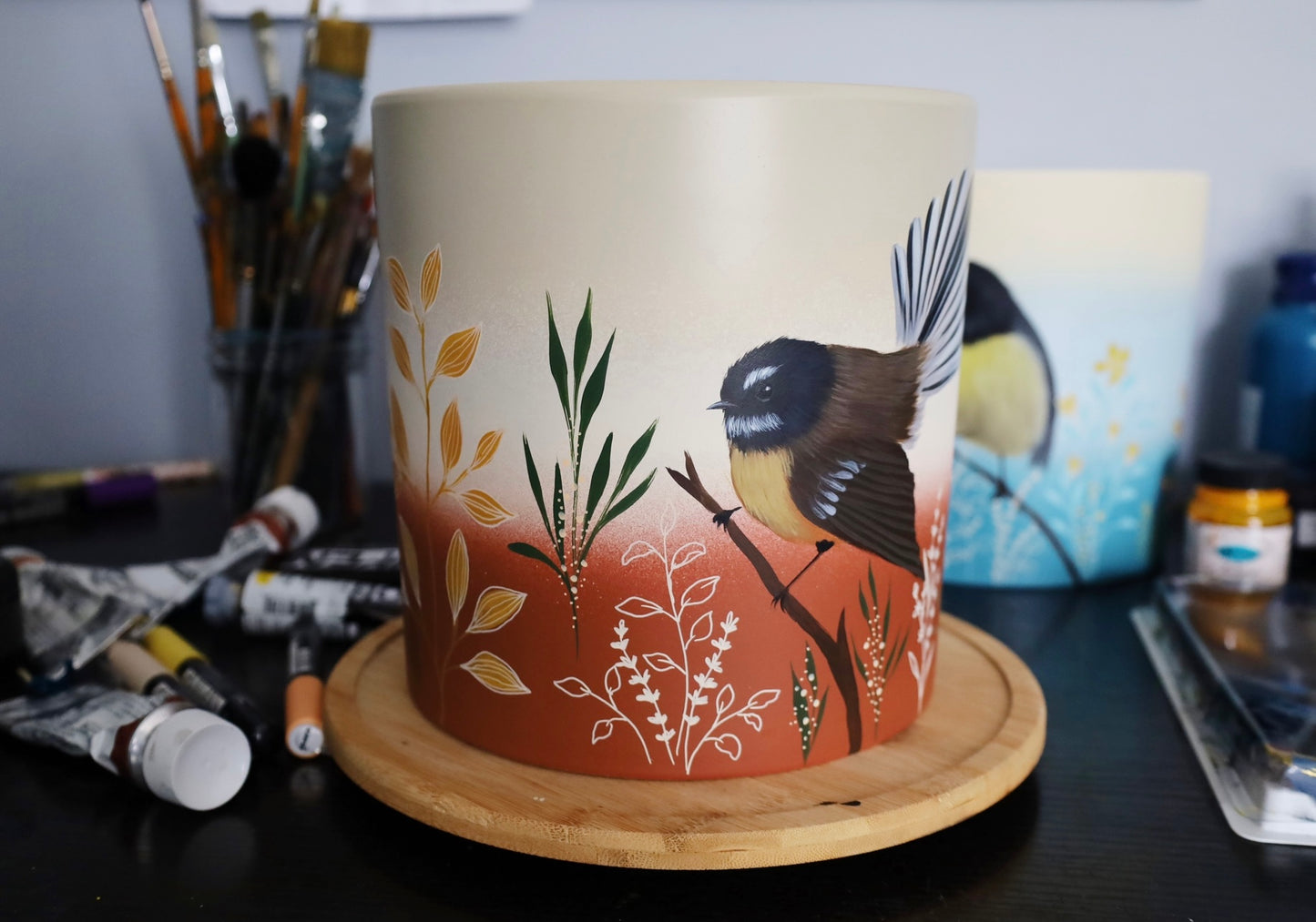 Fantail Terracotta 20cm Handpainted Pot